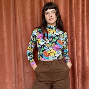 SOLD****Vintage, Nooworks  Blouse cósmico floral